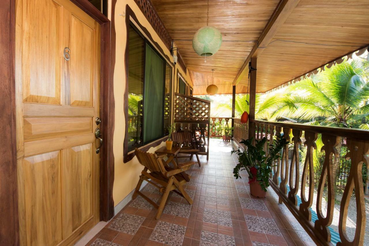Hotel Sunshine Caribe Puerto Viejo de Talamanca Exterior foto